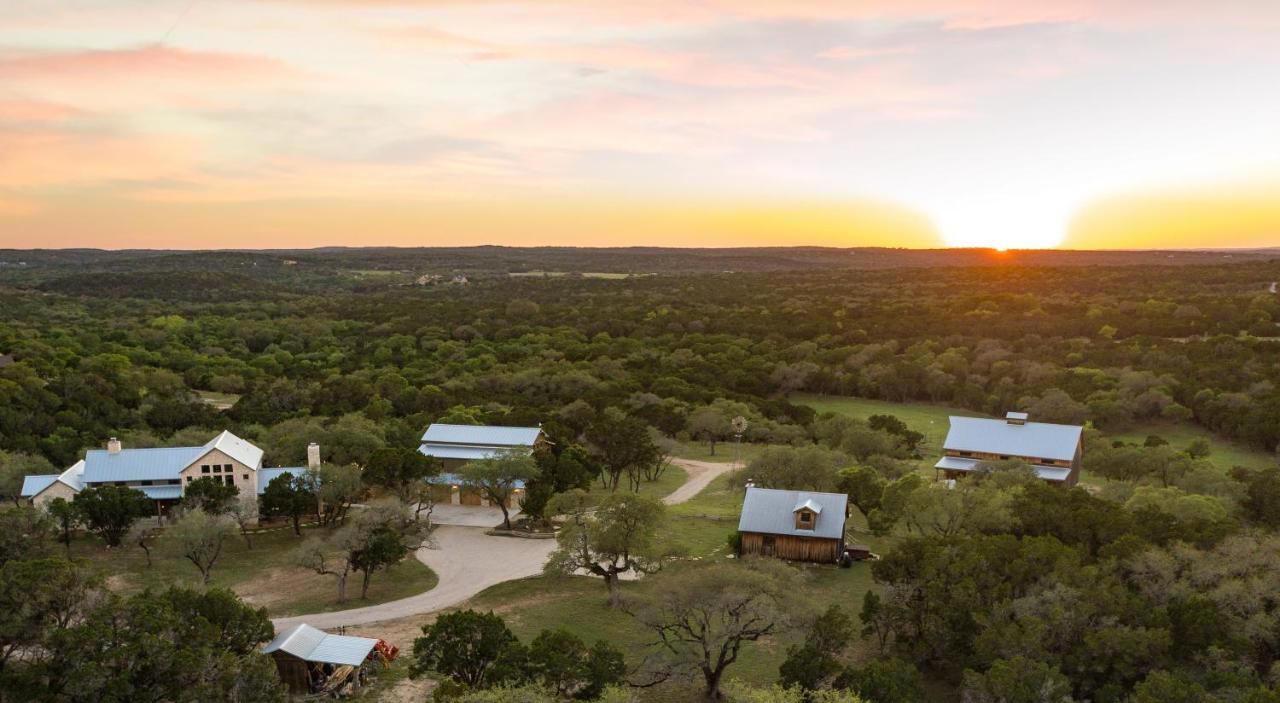Inn At Sunset Mill Ranch Wimberley Esterno foto