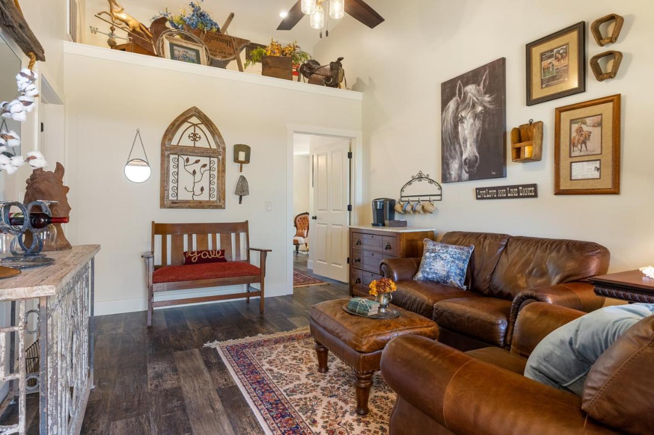 Inn At Sunset Mill Ranch Wimberley Esterno foto