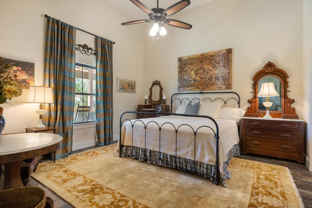 Inn At Sunset Mill Ranch Wimberley Esterno foto